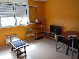 Location Studio très lumineux , residence calme et sécurisé