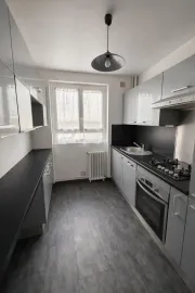 Location Beau 3P traversant 53 m² avec parking