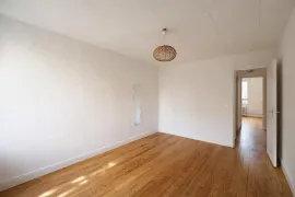 Location Beau 3P traversant 53 m² avec parking