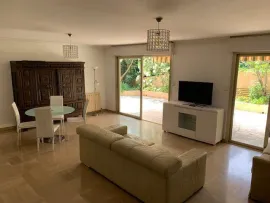 Location Appartement meublé de 100m2 au Plateau fleuri