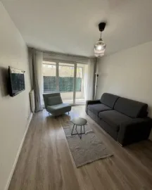 Location Studio moderne avec terrasse