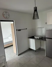 Location Beau 2P meublé 31 m² lumineux avec balcon