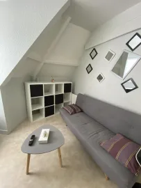 Location Studio refait à neuf reims-cathédrale