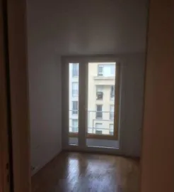 Location Location appartement 2 pièces 50 m² Paris 19E