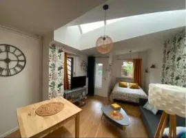Location Beau studio meublé 31m² récent avec terrasse 16m²