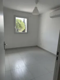 Location Beau et grand duplex au calme et ensoleillé