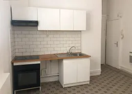 Location Beau 2P 38m² rénové dispo jusqu'à fin juin