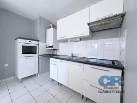 Vente HOPITAL CENTRAL - F3 à vendre