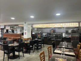 Local commercial 164 m² avec terrasse – Zone Tremblay-en-France