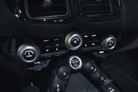 Voiture Aston Martin V8 Vantage (II) V8 4.0 510