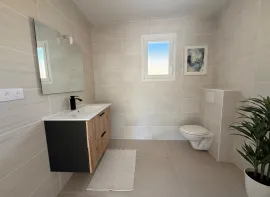 Vente Maison plain pied de 96 m² sur un Terrain de 739 m² avec une Vue sur les collines en face  Les points forts