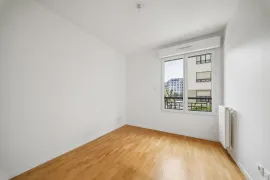 Vente Appartement 5 pièces avec balcon - Suresnes