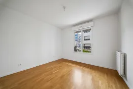 Vente Appartement 4 pièces - Suresnes