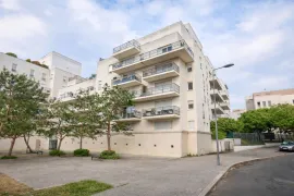 Investissement locatif - T2 meublé + parking Cergy