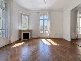 Nice quartier Wilson  - 3/4 pièces de 113m2 dans magnifique immeuble bourgeois Nice