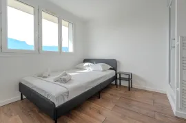 Location Appartement meublé T5 65.08m² à Grenoble