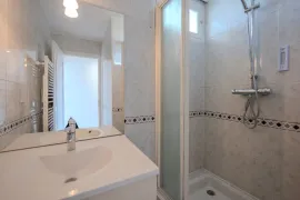 Location Appartement meublé T5 65.08m² à Grenoble