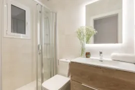 Location Carrer de Sants, Barcelona