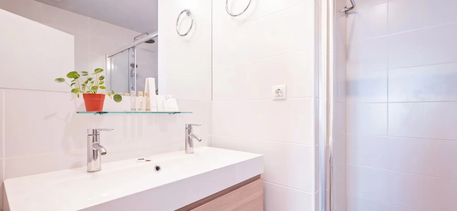 Location Carrer de Villarroel, Barcelona