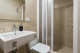 Colocation Carrer de Nicaragua, Barcelona