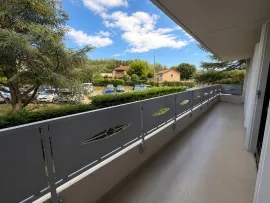 Appartement T4 79m2 - 3 chambres, balcon et cave - Le Péage-de-Roussillon Le Péage-de-Roussillon