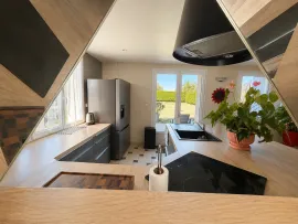 Vente Maison familiale – beaux volumes, grand terrain et fort potentiel