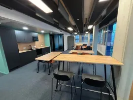 Location À louer – 1 390 m² de Bureaux dans un espace de Coworking à Reims – Marne (51)