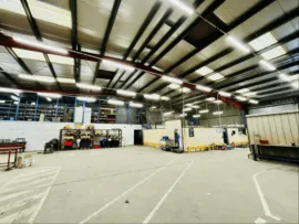 Vente À vendre – Local d'activités de 1 969 m² à Gonfreville-l'Orcher – Seine-Maritime