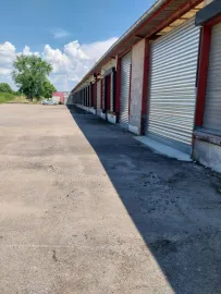 Location À vendre ou à louer – Bâtiment industriel de 10 000 m² à Liffol-le-Grand – Vosge