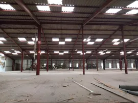 Location À vendre ou à louer – Bâtiment industriel de 10 000 m² à Liffol-le-Grand – Vosge
