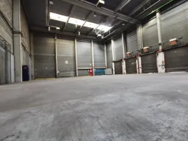 Location À louer – locaux industriels non divisibles de 7 750 m² à Lesquin à proximité de