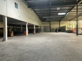 Location À louer – Locaux d'activité de 1 400 m² divisibles dans la commune de Lux- Saône