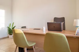 Location À louer – bureaux non divisibles de 12 m² à L'Isle-sur-la-Sorgue à proximité d'A