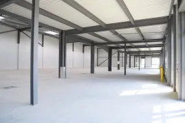 Location À louer – Locaux d'Activités de 120 à 400 m² à Poitiers – Vienne (86)
