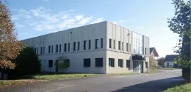 Location d'un local d'activités d'une surface de 980 m² proche de Genève Saint-Laurent-en-Grandvaux