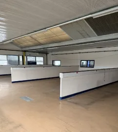 Location À louer – Local d'activités de 4 000 m² à Saint-Amand-Montrond – Cher (18)