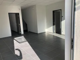 Location À louer – Bureaux de 95 m² dans le quartiers les Sources à Avignon – Vaucluse (8