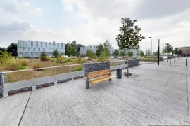 Location À vendre ou à louer – Bureaux de 1 100 m² divisibles à partir de 150 m² à Val-de