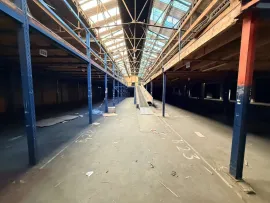 À vendre ou à louer – Local d'activités de 1 129 m² au Havre – Seine-Maritime (7 Le Havre