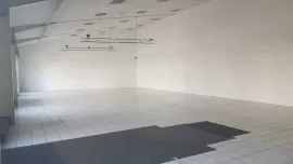 Location À louer – Local d'activités de 510 m² dans le quartier de l'automobile au Havre 
