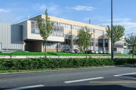 Location À louer – Bureaux de 45 à 71 m² et un atelier de 599 m² en hôtel d'entreprises à