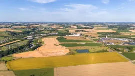 Vente À vendre – Terrains Industriels à partir de 1 500 m² dans Parc d'activités Le Me