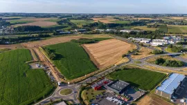 Vente À vendre – Terrains Industriels à partir de 1 500 m² dans Parc d'activités Le Me