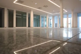 Location À louer – Bureaux et coworking au sein d'un espace dédié aux métiers de la mode 