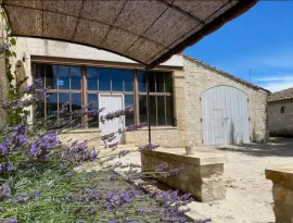 Location À louer – Bureaux de 42 à 136 m² à L'Isle-sur-la-Sorgue – Vaucluse (84)