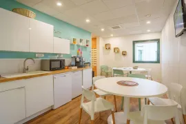 Location À louer – Bureaux privatifs de 13 à 22 m² et postes en coworking dans le quartie