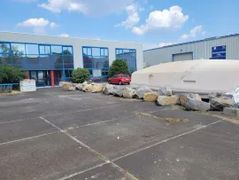 À louer – Local d'activités de 1 459 m² à proximité de l'aéroport Nantes Atlanti Saint-Aignan-Grandlieu