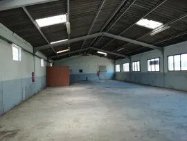 Location Location local d'activités de 240m² proche Auxerre