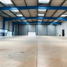 Location À louer – entrepôt de 2 300 m² à Montchanin à proximité du Creusot (71)