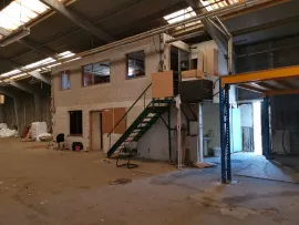Vente À vendre – entrepôt non divisibles de 2 990 m² à Lallaing à proximité de Douai (